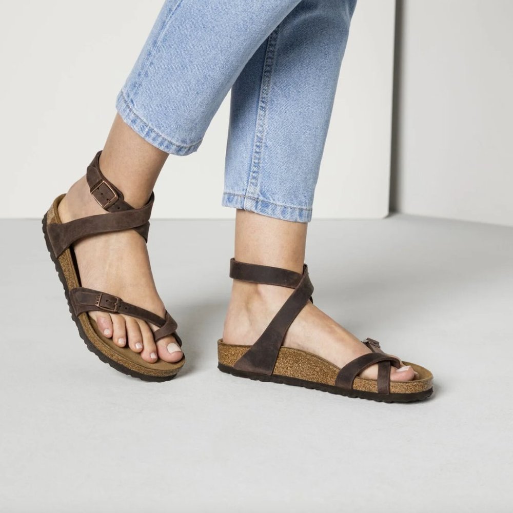 BRAND NEW Birkenstock Yara Sandals